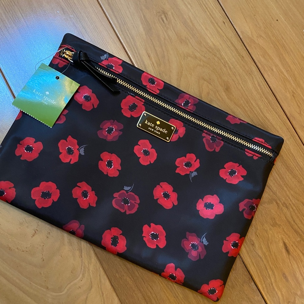 Kate Spade mini Poppy Large drewe pouch nylon